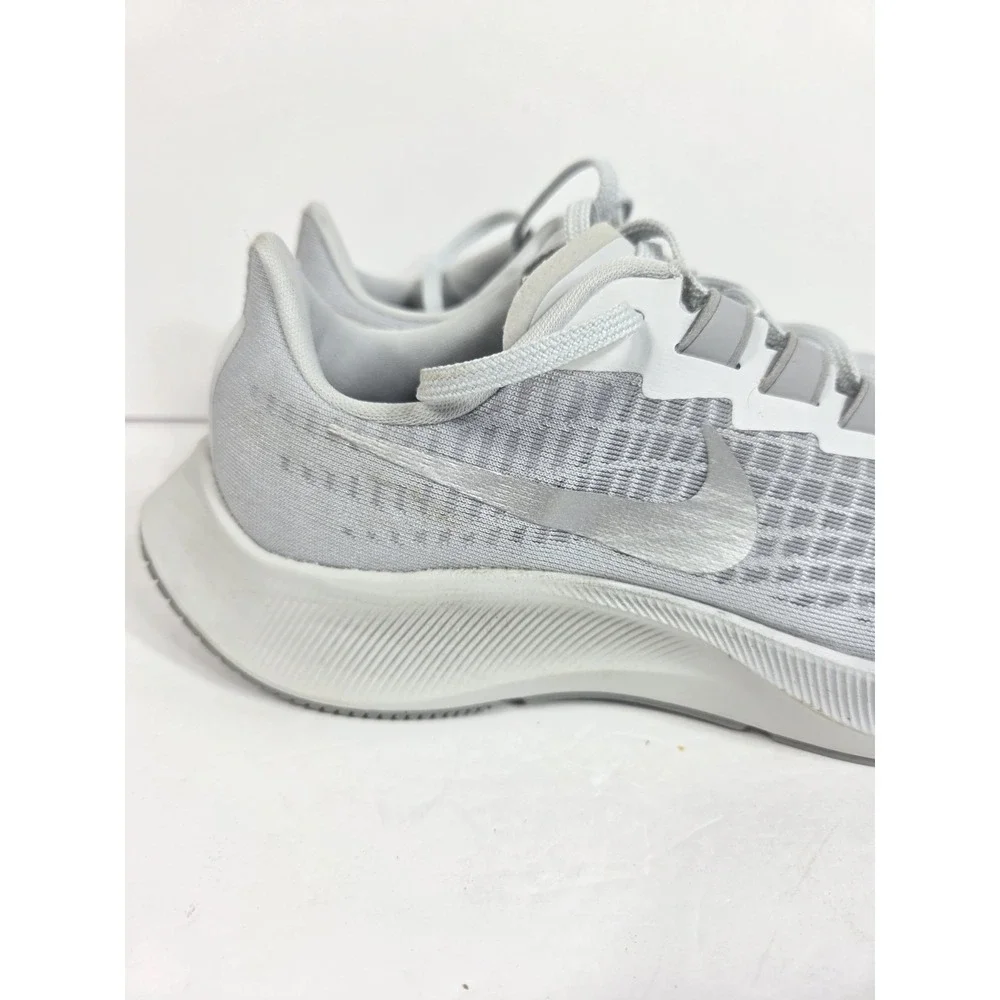 Nike Air Zoom Pegasus 37  WOMEN  9 White Silver Sneaker  ( NO INSOLES )